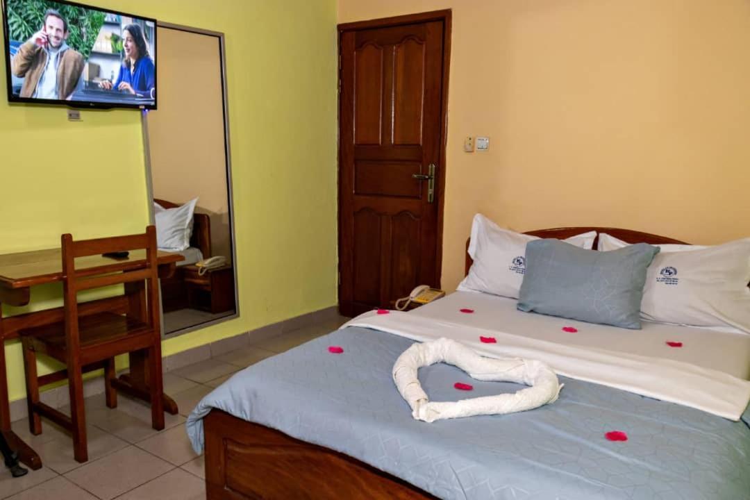 Hotel Le Printemps Douala Kültér fotó
