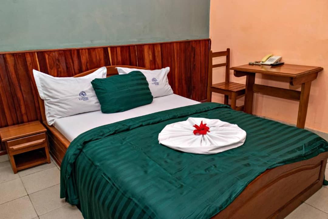 Hotel Le Printemps Douala Kültér fotó